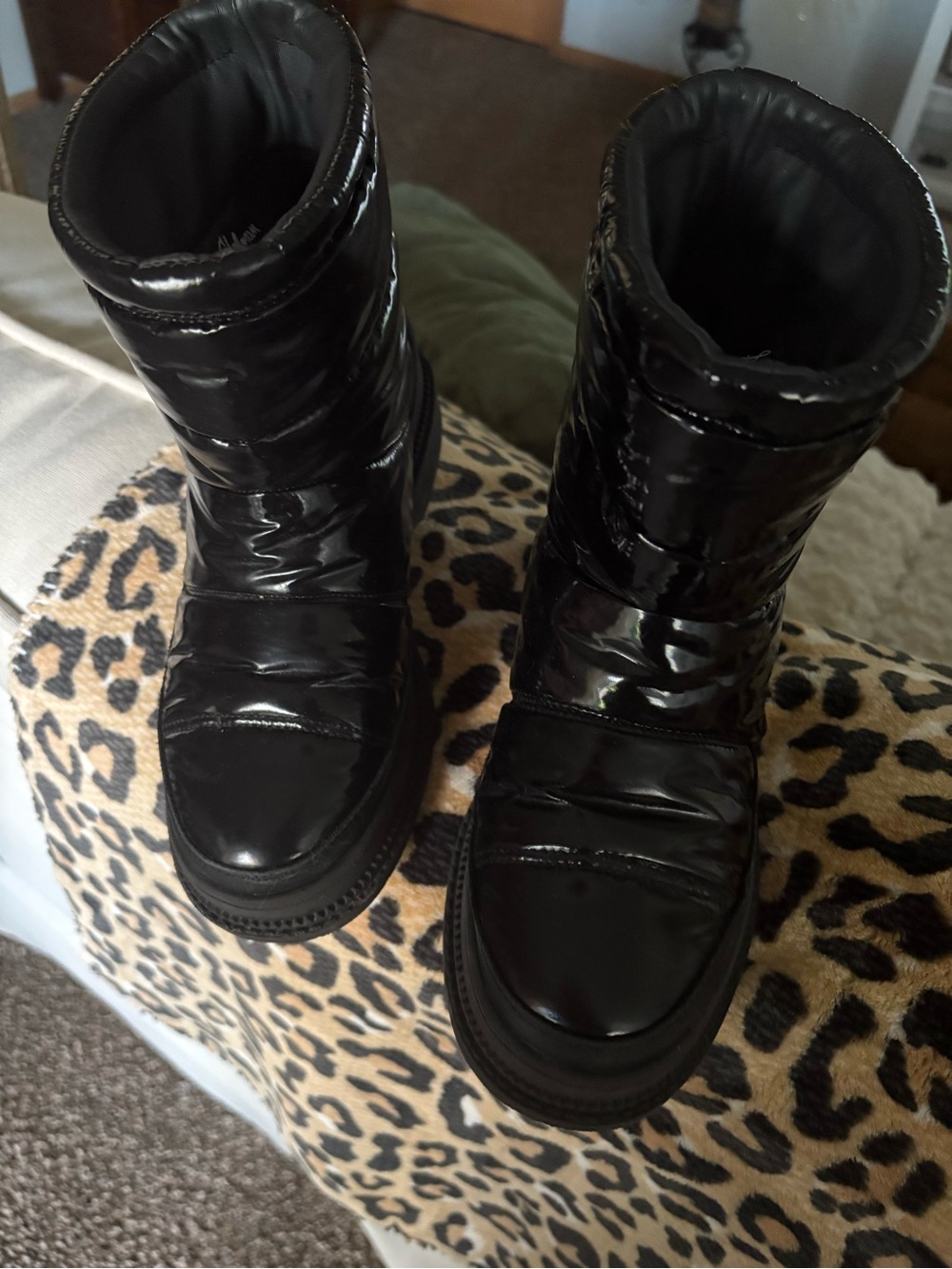 Sam Edelman Glossy Black Quilted Puffer Winter Boots